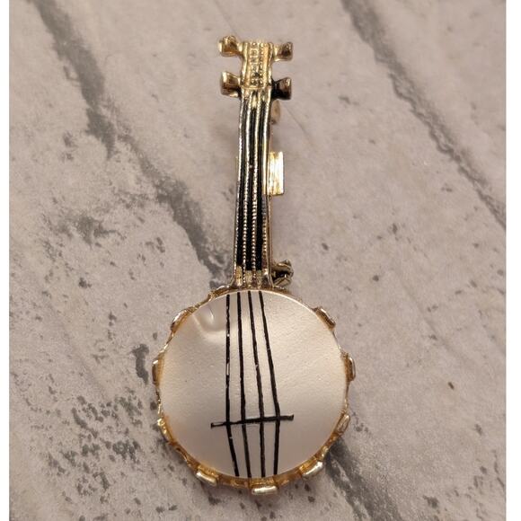 Mother of Pearl Gold Tone Banjo Brooch Instrument - Picture 1 of 6